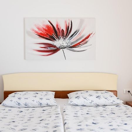 Guest House Marica Ρόβινι Εξωτερικό φωτογραφία