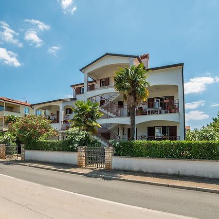 Guest House Marica Ρόβινι Εξωτερικό φωτογραφία
