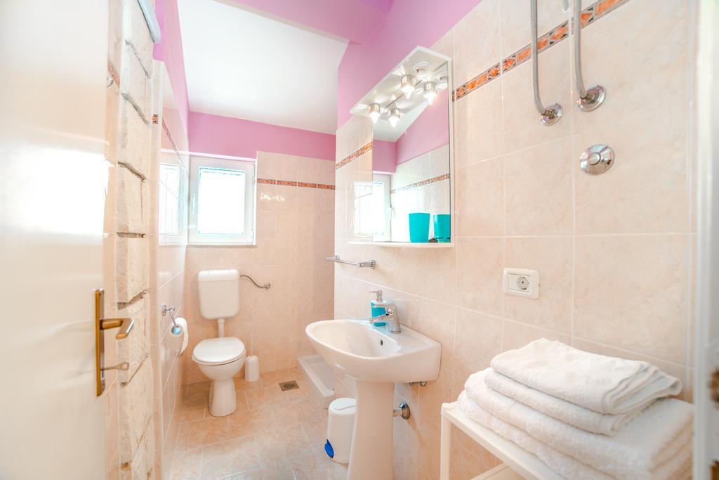 Guest House Marica Ρόβινι Εξωτερικό φωτογραφία